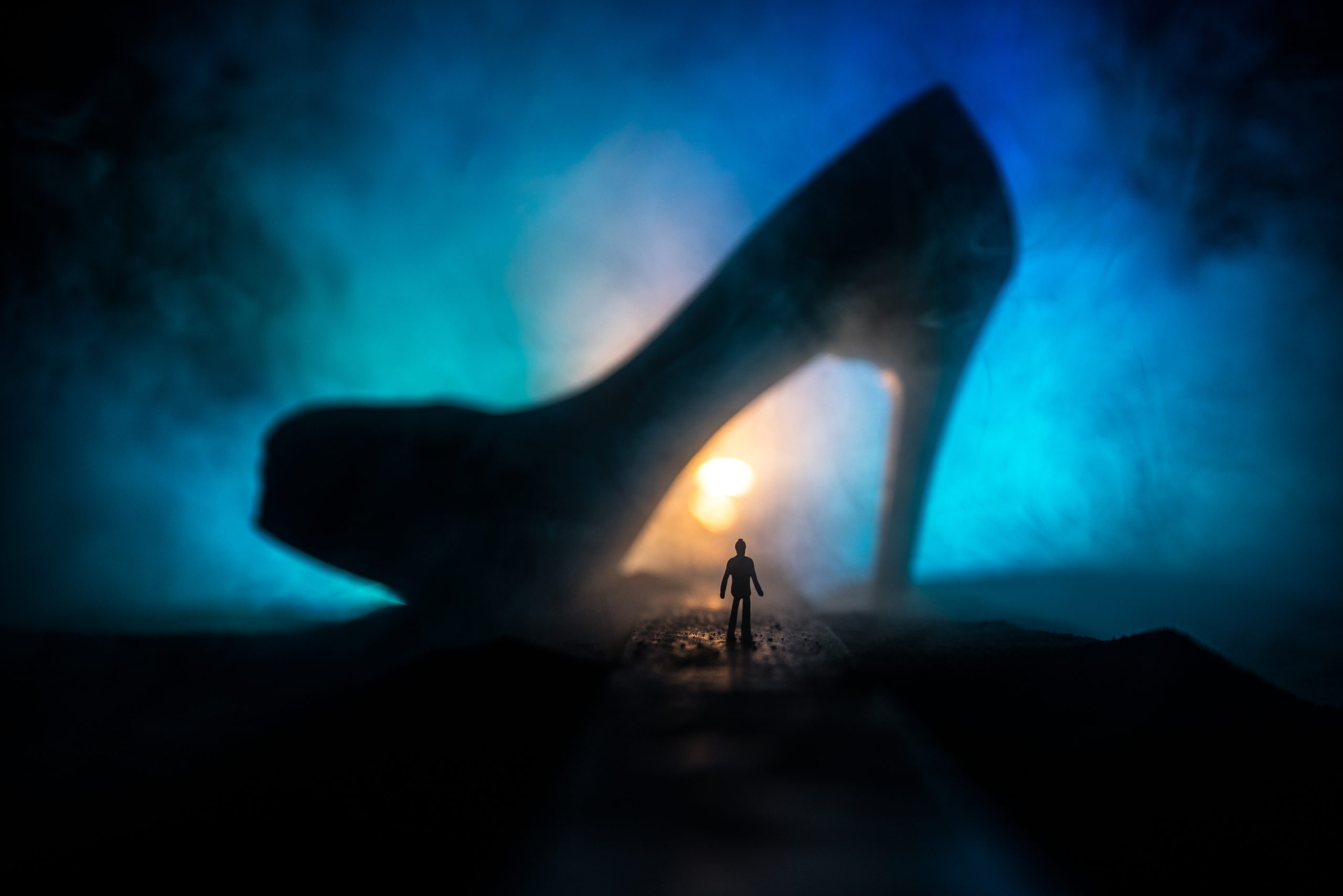 Worshiping the Giantess, domination, fantasy phonesex