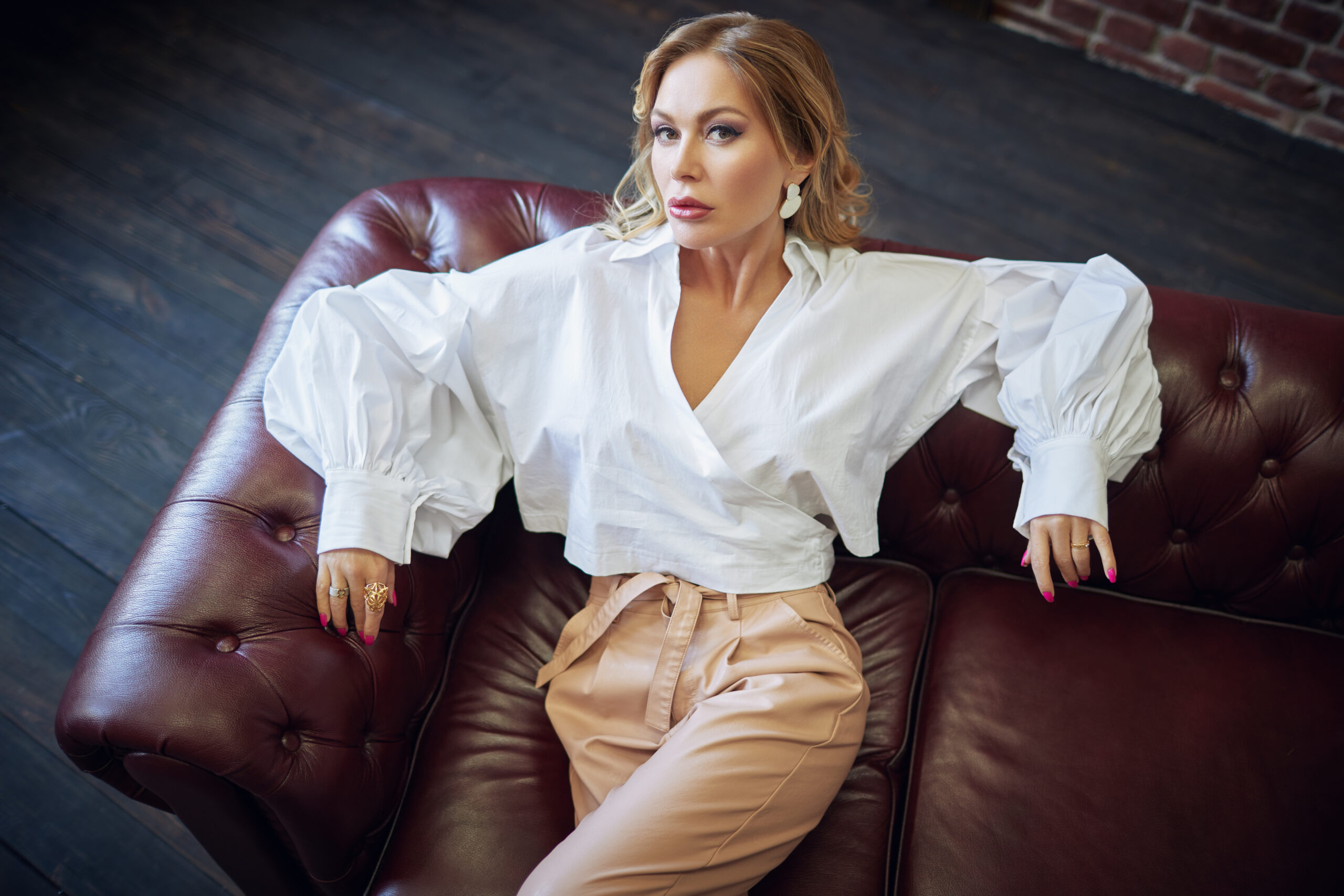 The Submissive and Romantic MILF