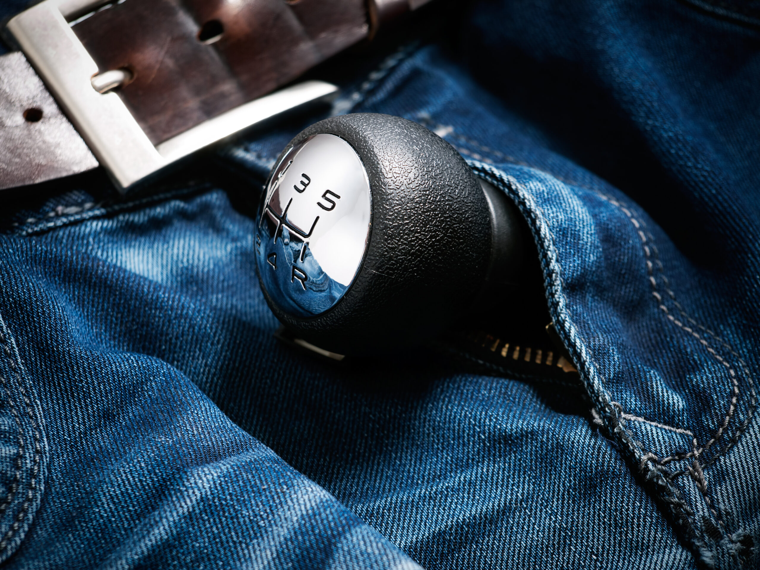 fucking his gear shifter