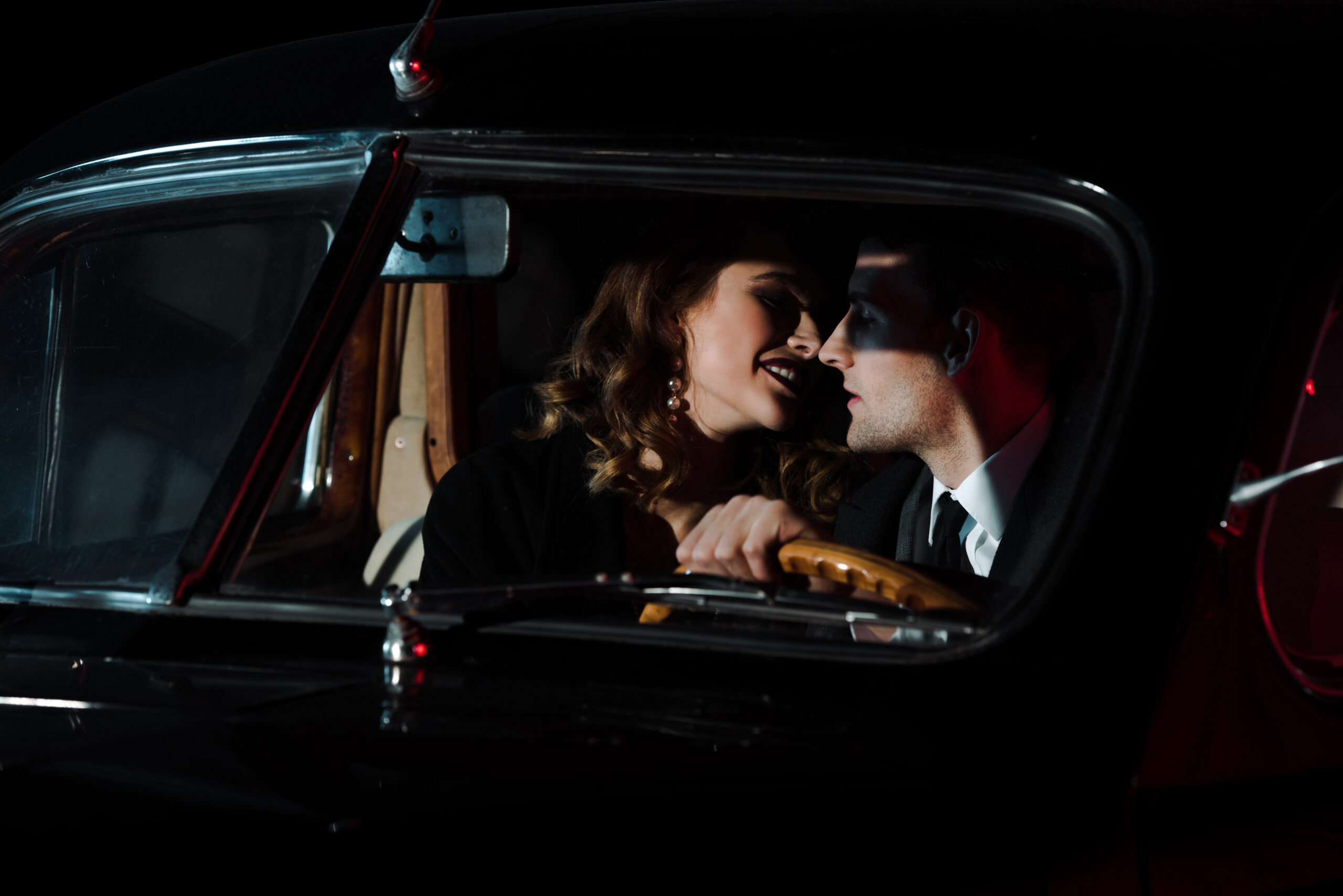 sitting-in-the-car-after-the-date